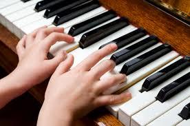 Playing piano with your own hands