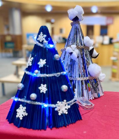 Magazine Christmas Tree