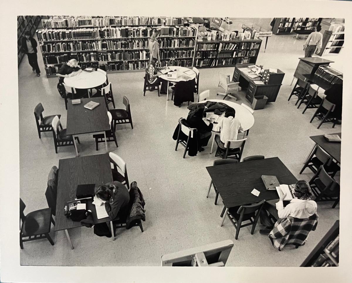 BLACK AND WHITE PHOTO OF POPLAR WHITE STATION LIBRARY CIRCA 1970 TABLES LIBRARY BOOKS STACKS